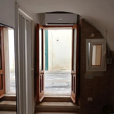La Casa Corrado Spagna غالّيبولي
